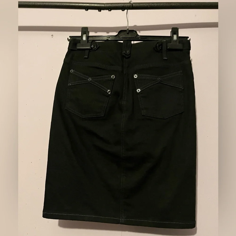 Marc Jacob Denim Zipper Detail Skirt - Picture 3 of 5